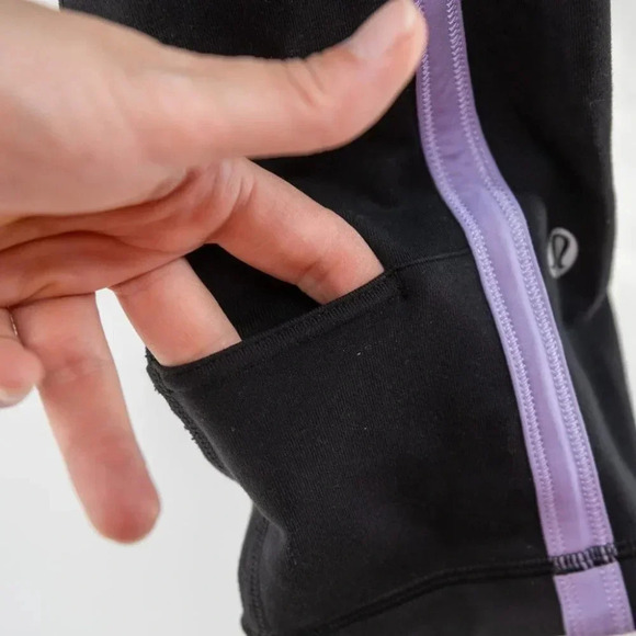 Lululemon Black cropped leggings with lilac stripes | 4 - Picture 4 of 8